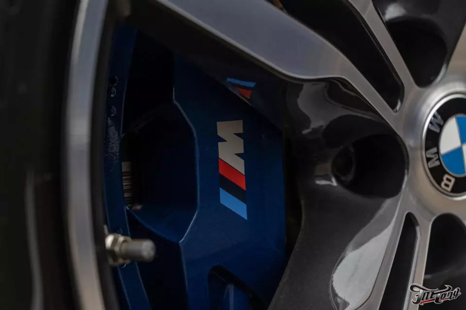 BMW GT6. Полировка и керамика кузова, дисков и суппортов перед зимним сезоном!